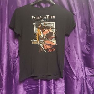Attack on titan tee-shirt